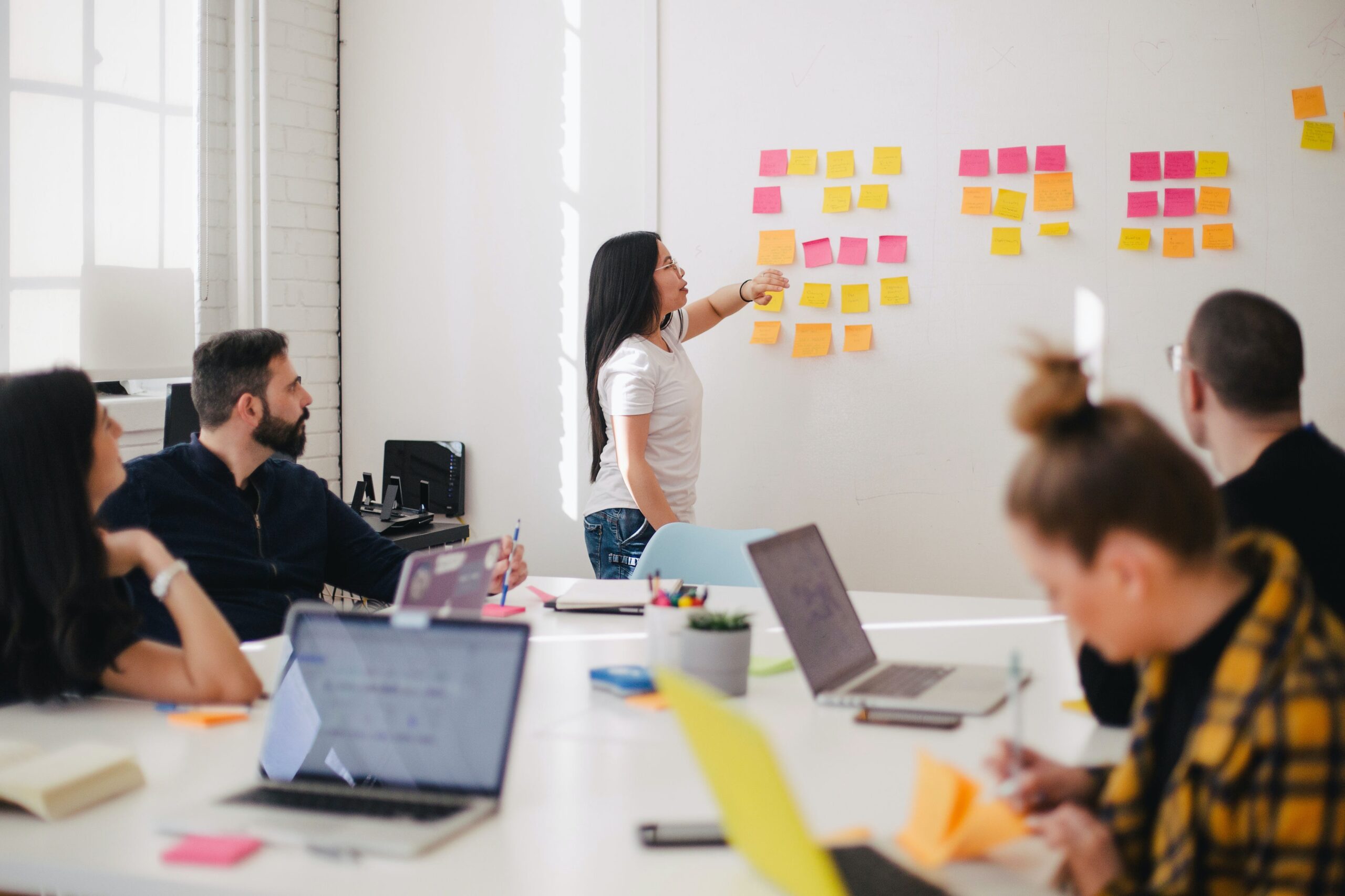 Harnessing the Power of Technology: Uniting Cultures in Cross-Cultural Interviews.